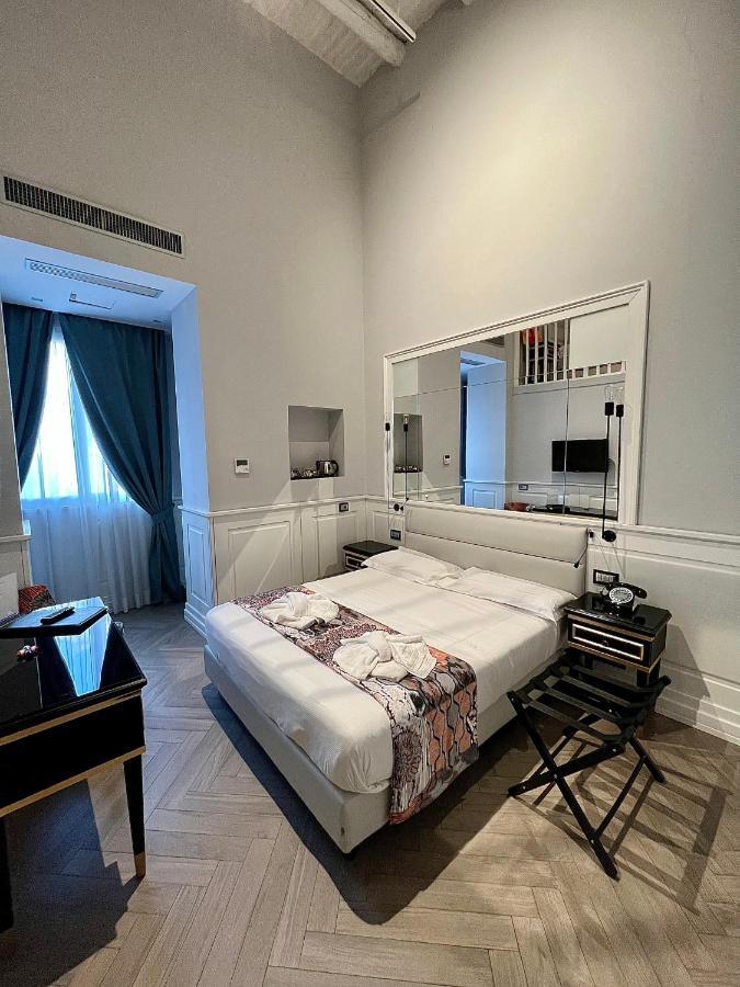 Relais Piazza Vittoria Bed & Breakfast Naples Exterior photo