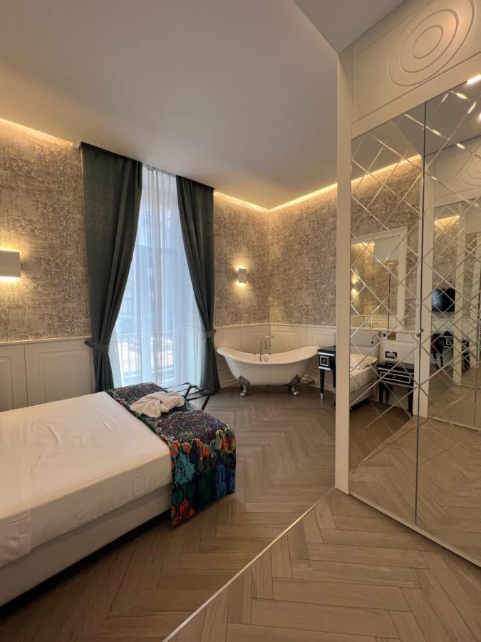 Relais Piazza Vittoria Bed & Breakfast Naples Exterior photo