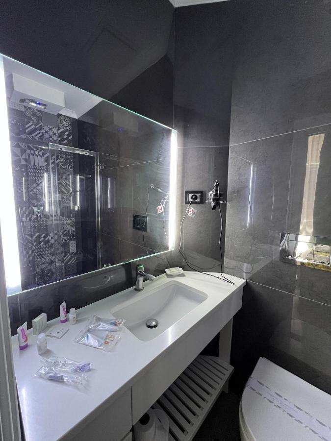 Relais Piazza Vittoria Bed & Breakfast Naples Exterior photo