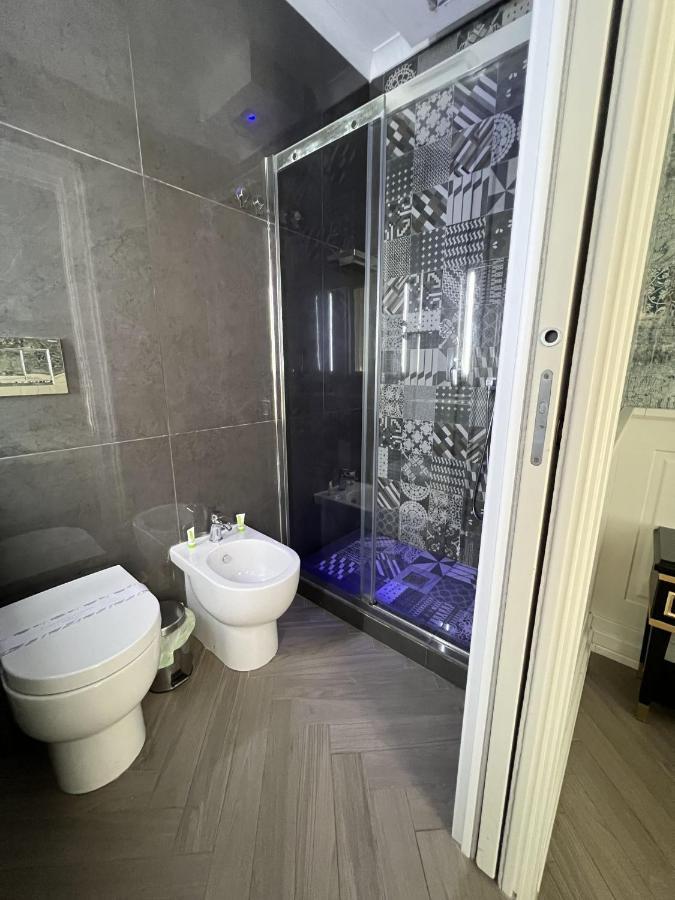 Relais Piazza Vittoria Bed & Breakfast Naples Exterior photo